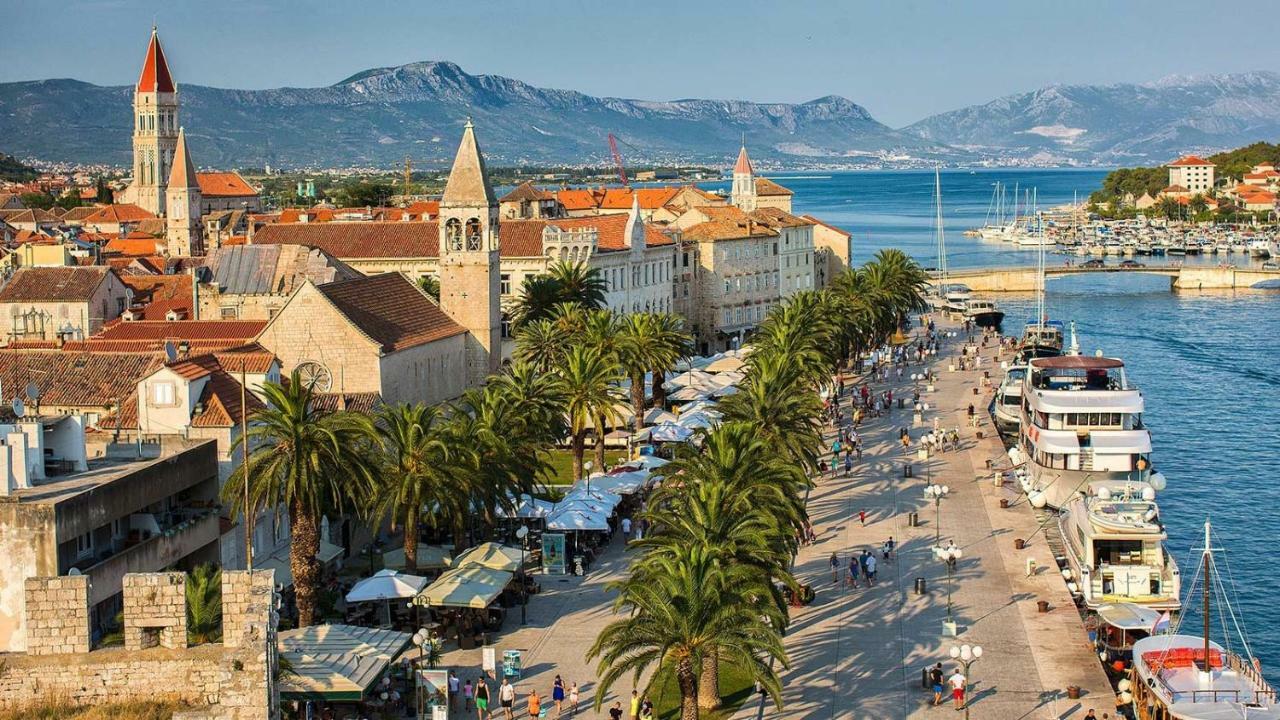 Apartman Adriatic Trogir Exterior photo